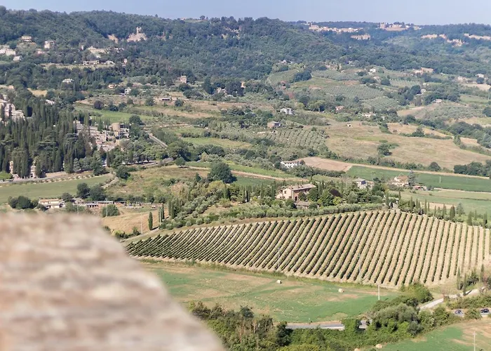 アパート Casa Gonzaga Con Parcheggio オルヴィエート